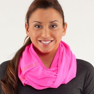 Hot pink Yinyasa scarf